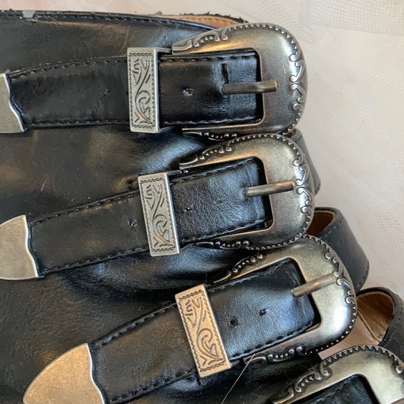 Zigi Soho black & white western buckle booties - Picture 2 of 11